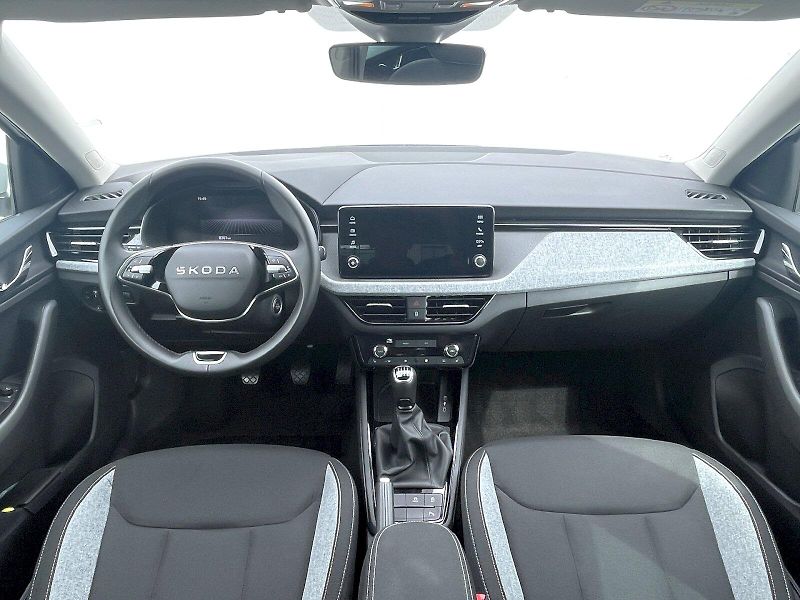Škoda Scala (2025) 1.0 TSI / 85 kW Selection - fotka 5 z 30