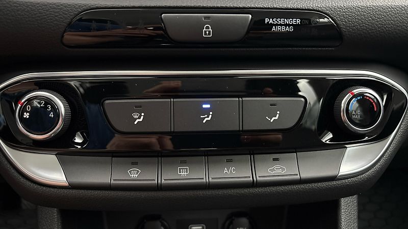 Hyundai i30 1.0 T-GDI Comfort - fotka 13 z 23