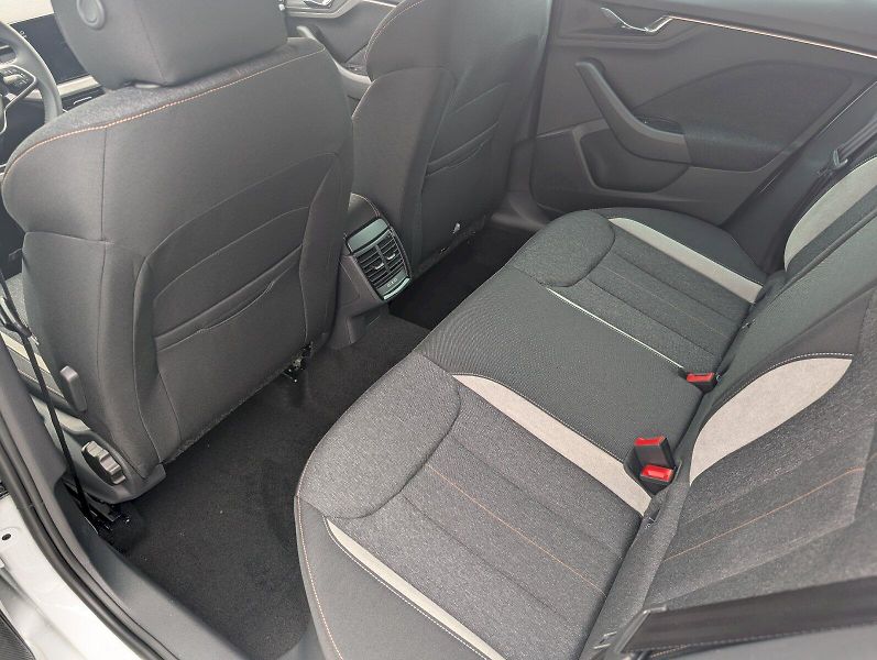 Škoda Scala (2025) 1,0 TSI / 85 kW DSG Top Select - fotka 8 z 29