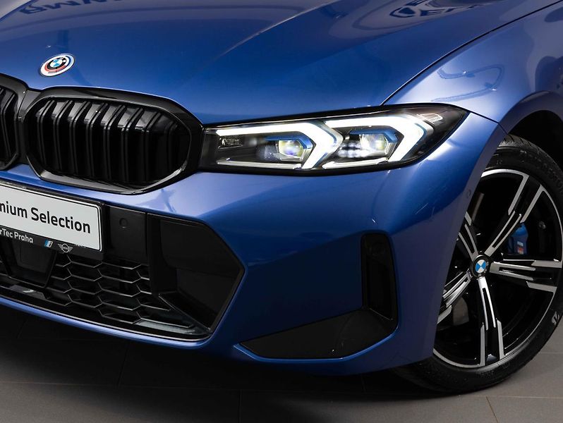 BMW Řada 3 330e xDrive Touring - fotka 7 z 22