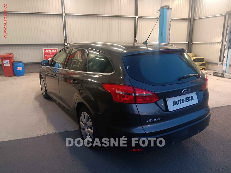Ford Focus (2014) 1.6 TDCi, ČR, servis.kniha - fotka 2 z 3