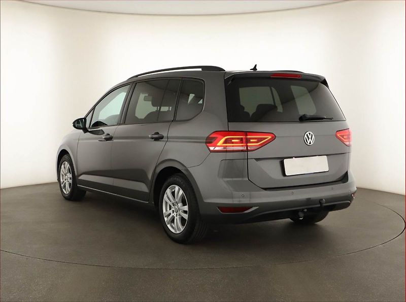 Volkswagen Touran (2016) 1.6 TDI, Navi, Tempomat - fotka 4 z 15