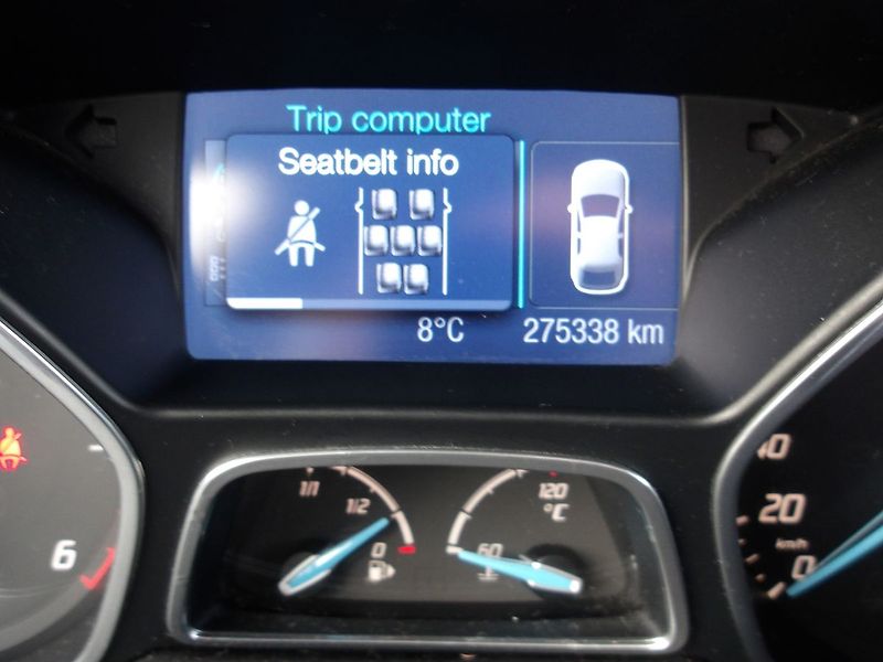 Ford C-MAX 1,6TDCi KRASAVEC !!! 7 MÍST ! - fotka 23 z 27
