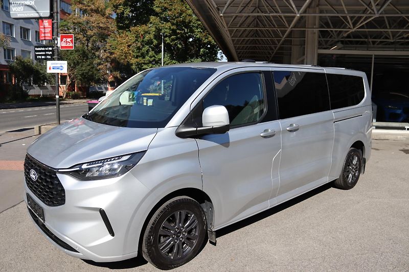 Ford Tourneo Custom Ford Tourneo Custom titaniumL2 - fotka 18 z 55
