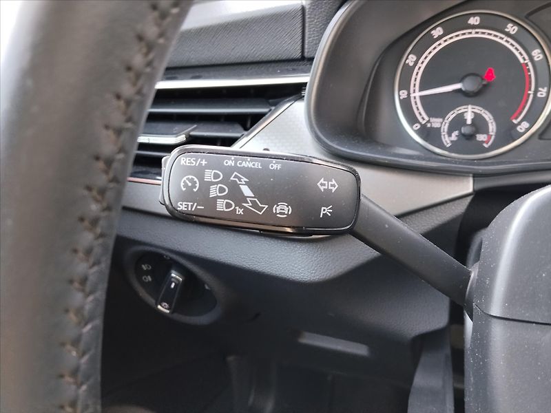 Škoda Scala 1,0 1.0 TSI 81kW  STYLE DSG - fotka 13 z 28