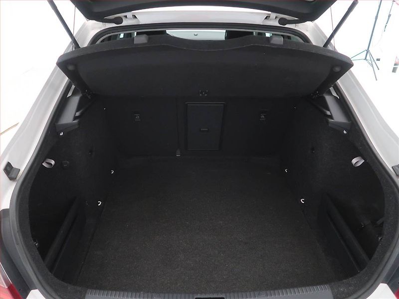 Škoda Octavia (2018) Style 1.5 TSI, Automat - fotka 14 z 19