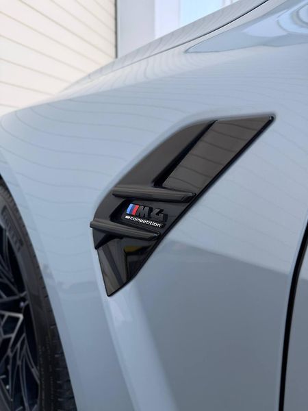 BMW M4 (2022) COMPETITION XDRIVE CABRIO 375  - fotka 8 z 22