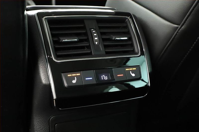 Škoda Superb (2020) Laurin&Klement 2.0 TDI - fotka 23 z 31