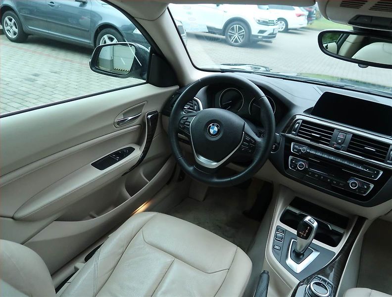 BMW Řada 2 (2018) 218i, Automat, Serv.kniha - fotka 7 z 21