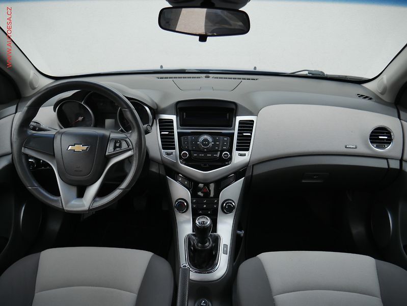 Chevrolet Cruze (2009) 2.0D, ČR, autoAC, temp - fotka 8 z 16