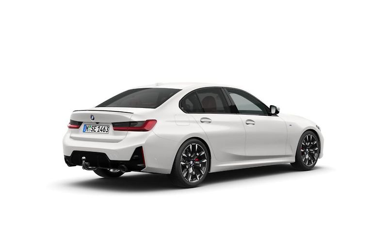 BMW Řada 3 320d xDrive Sedan - fotka 2 z 4