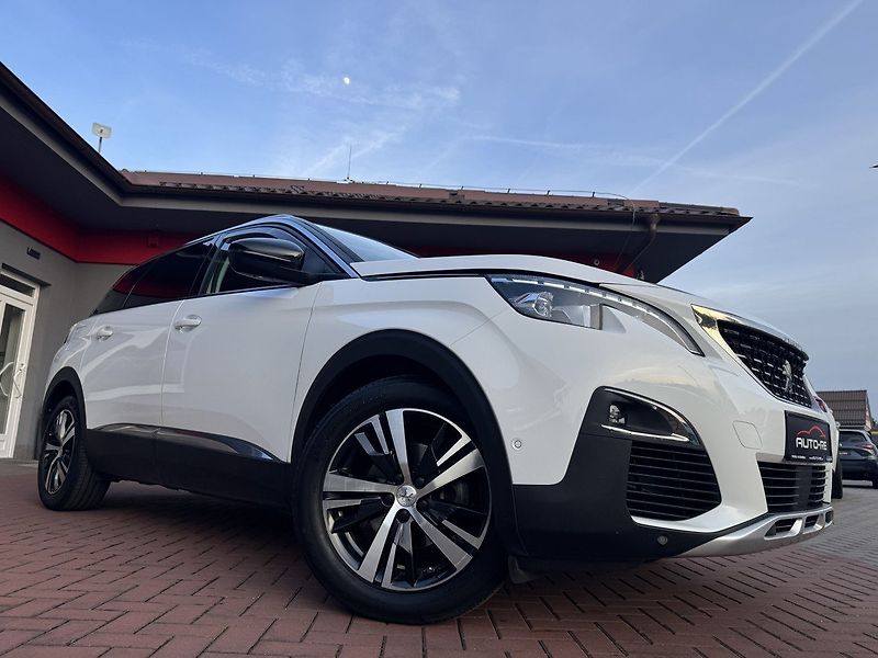 Peugeot 5008 (2020) 1.5 BlueHDi GT-Line LED Kamera - fotka 50 z 50