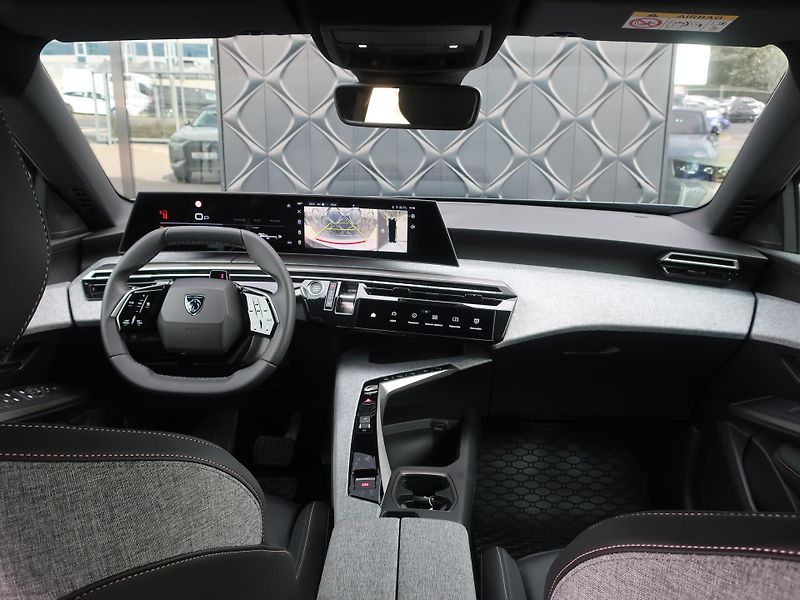 Peugeot 5008 ALLURE Hybrid 145 e-DCS6 - fotka 9 z 13