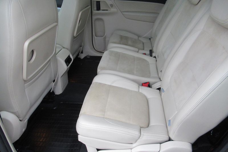Volkswagen Sharan 2.0TDI 4x4 PANORAMA NAVI TAŽNÉ - fotka 20 z 28