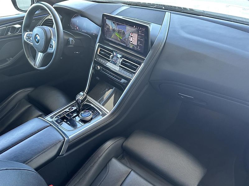 BMW Řada 8 840i xDrive - fotka 10 z 11