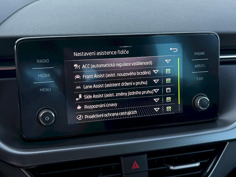 Škoda Kamiq (2020) 1.5 TSI 110 kW Style Plus - fotka 16 z 23