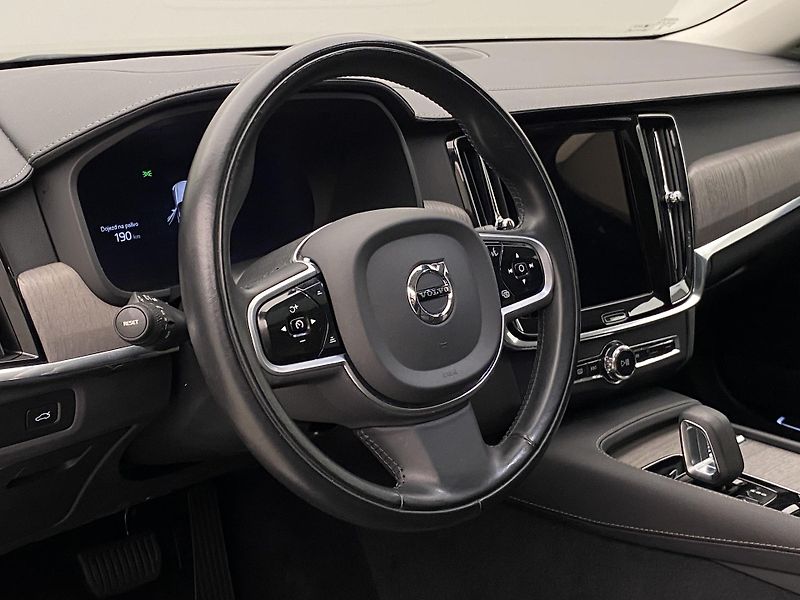 Volvo V90 CC B5 AWD BRIGHT PLUS AUT CZ - fotka 17 z 49