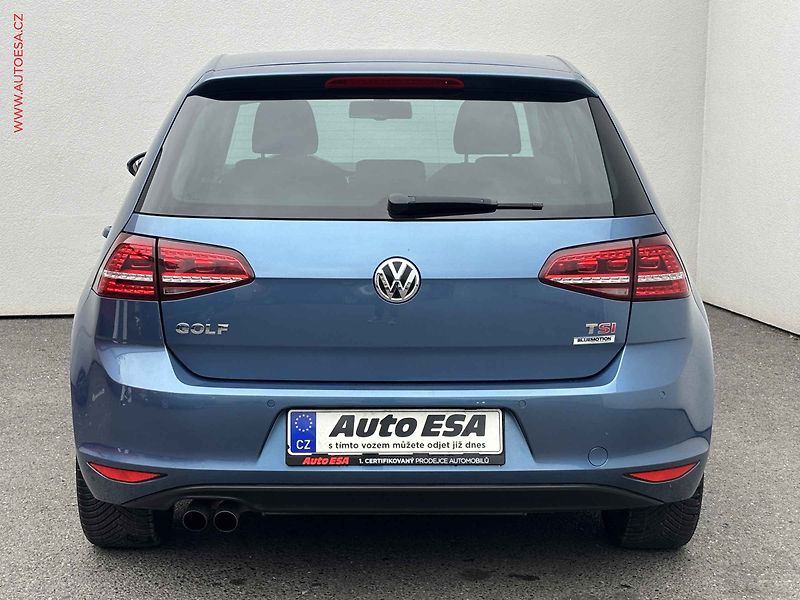 Volkswagen Golf (2014) 1.4 TSi, CUP, panor, bixen - fotka 5 z 17
