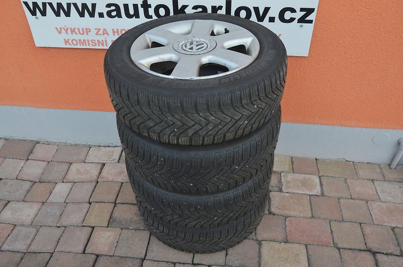 Volkswagen Passat (2014) 2.0 TDi 103kW Bi-XENON / TAŽNÉ - fotka 11 z 39