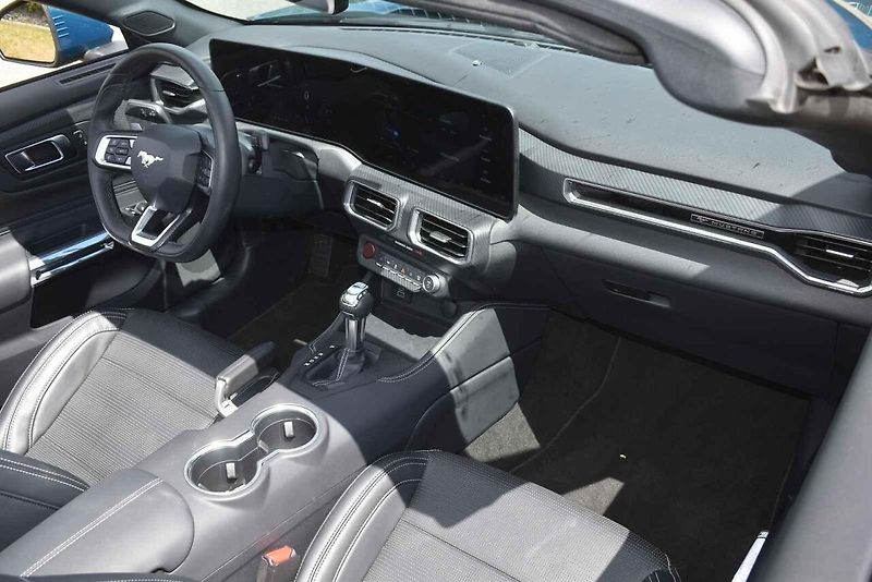 Ford Mustang Convertible - I v sedmé generaci neztrácí svůj půvab.