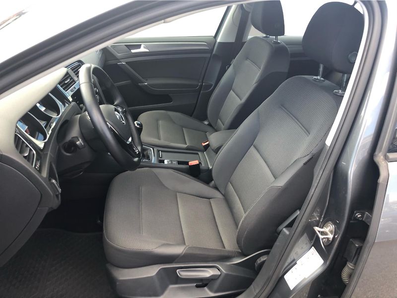 Volkswagen Golf Variant 2,0 TDI 4Motion - fotka 11 z 30
