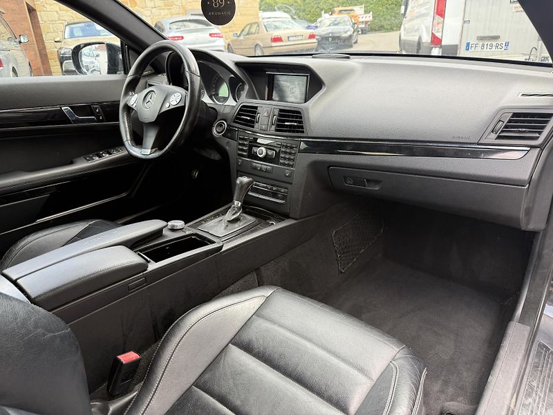 Mercedes-Benz Třídy E E 350  - fotka 17 z 20