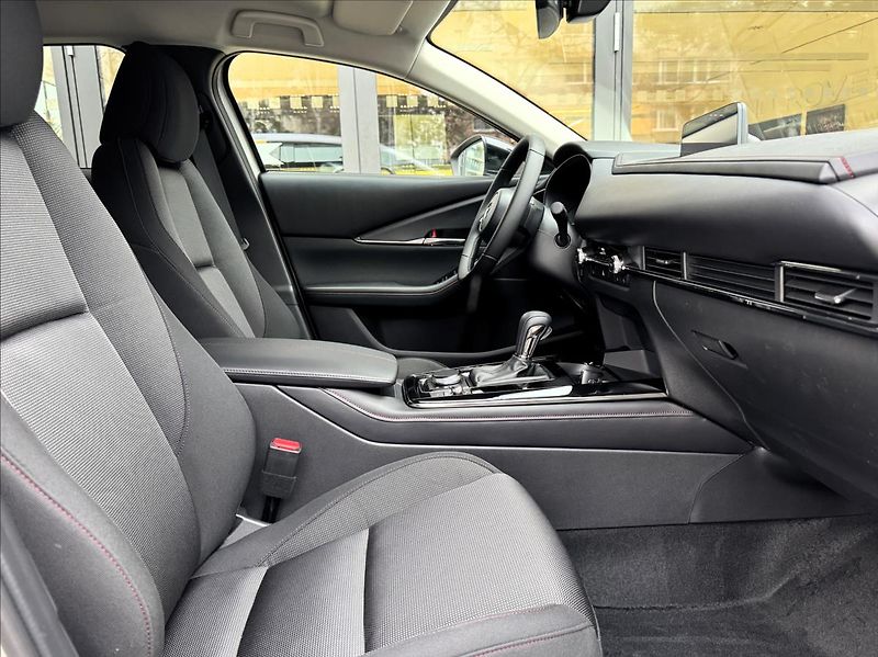 Mazda CX-30 (2026) 2,5 G 140ps 6AT FWD Homura - fotka 12 z 12