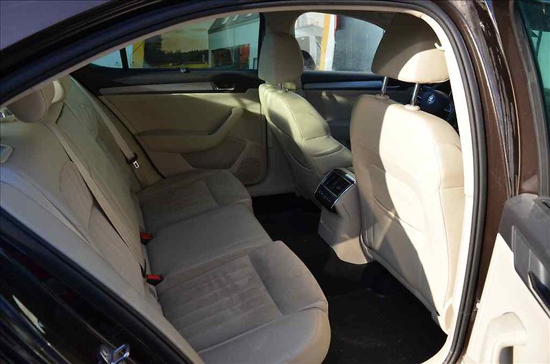 Škoda Superb (2016) III. 2,0 TDI - fotka 22 z 23