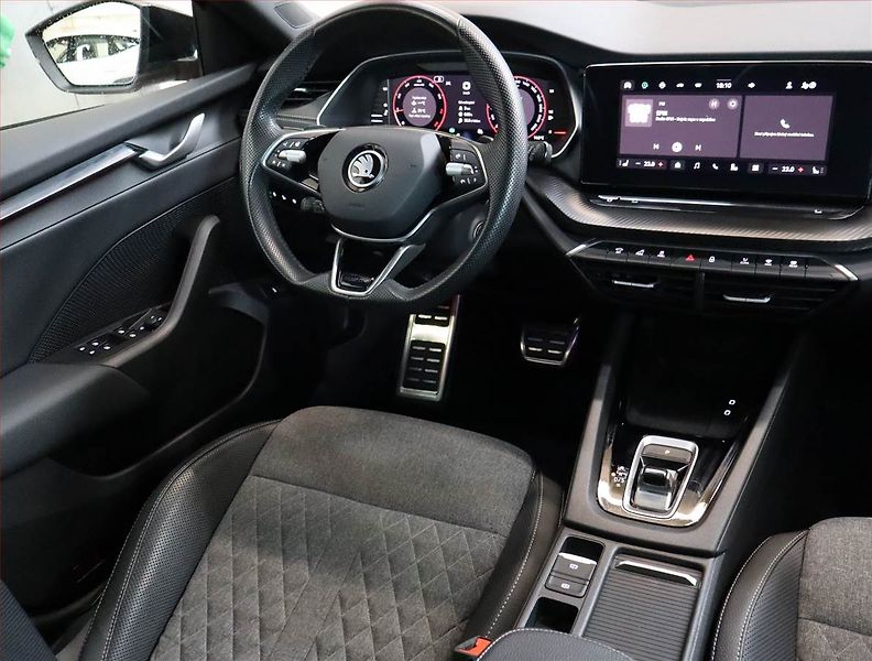 Škoda Octavia (2024) 1.5 TSI, Sportline - fotka 7 z 26