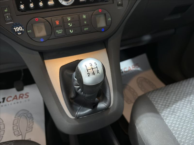 Ford C-MAX 1,8   i TAŽNÉ SONY KLIMATIZACE - fotka 12 z 18
