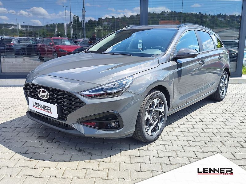 Hyundai i30 1.5i/71kW Smart Climate - fotka 1 z 31