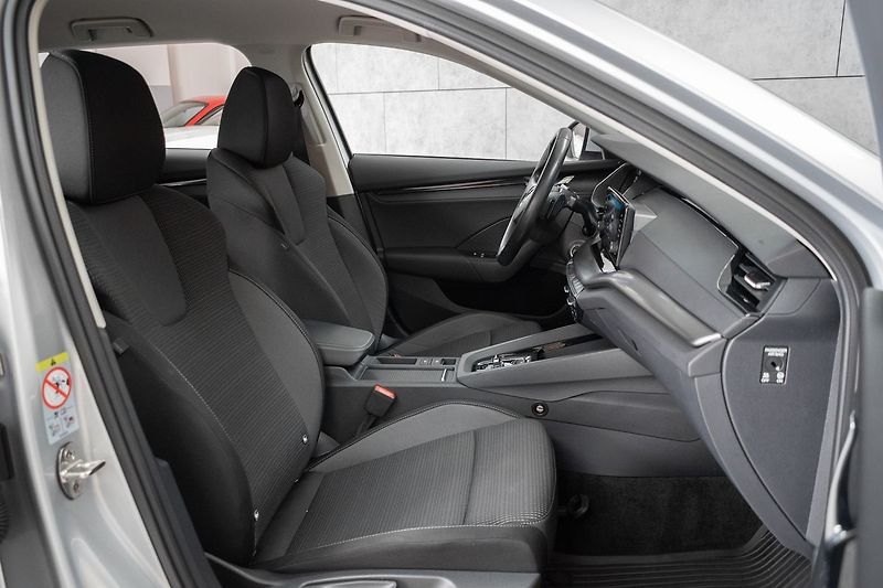 Škoda Octavia 2.0 TDI 110kW 4x4*TAŽNÉ*DPH*ČR - fotka 13 z 39