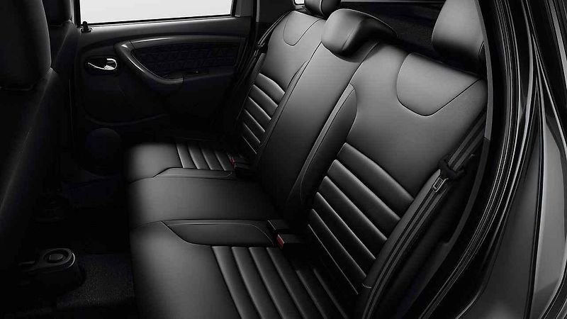 Fiat 500 nabízí i tuto variantu interiéru s příplatkem 37 000 Kč