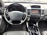 Toyota Land Cruiser 3,0 D-4D 127kW 8-míst ČR 1.maj - náhled 17