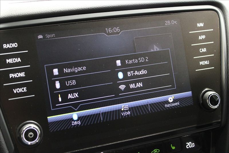 Škoda Octavia 2,0 TSI 169KW RS DSG TOP - fotka 26 z 42