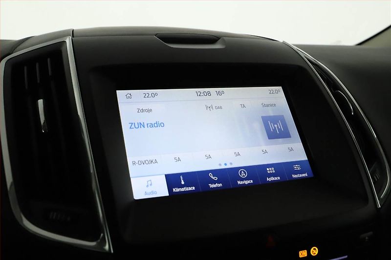 Ford S-MAX (2022) Titanium Hybrid - fotka 9 z 16