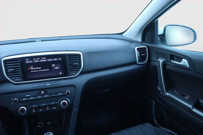 Kia Sportage (2021) 1.6 T-GDI, 4X4, Serv.kniha - fotka 8 z 20