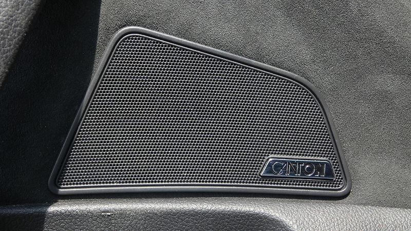 Škoda Superb 2.0 TDI DSG 4x4 Sportline 147k - fotka 25 z 29