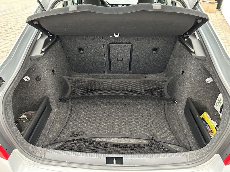Škoda Octavia 1.2 TSI Elegance plus - fotka 28 z 28