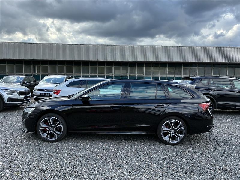 Škoda Octavia 2,0 RS,CHALLENGE,TAŽNÉ,KŮŽE - fotka 1 z 38