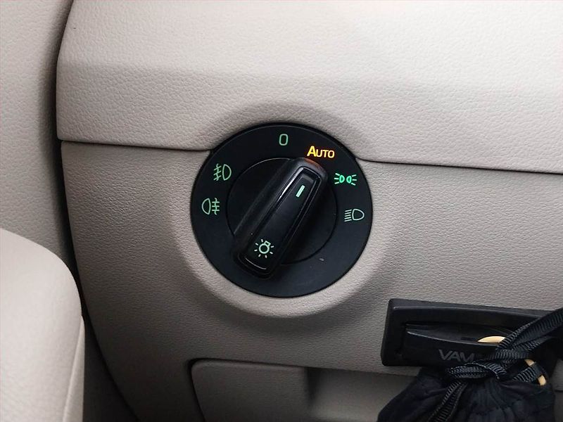 Škoda Octavia (2014) Elegance 2.0 TDI, Serv.kniha - fotka 19 z 24