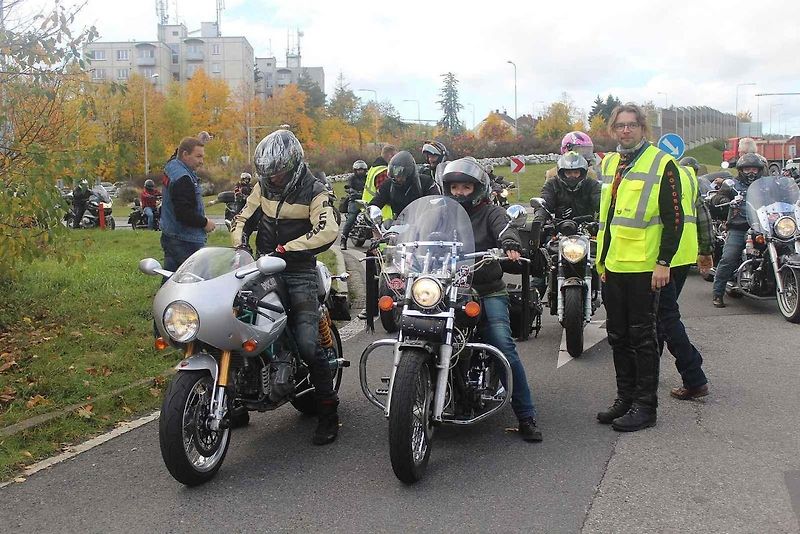 Motobobři, zakopání pincka 28. října 2023.