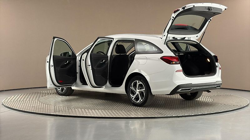 Hyundai i30 1.0 T-GDI Comfort Kombi - fotka 7 z 22