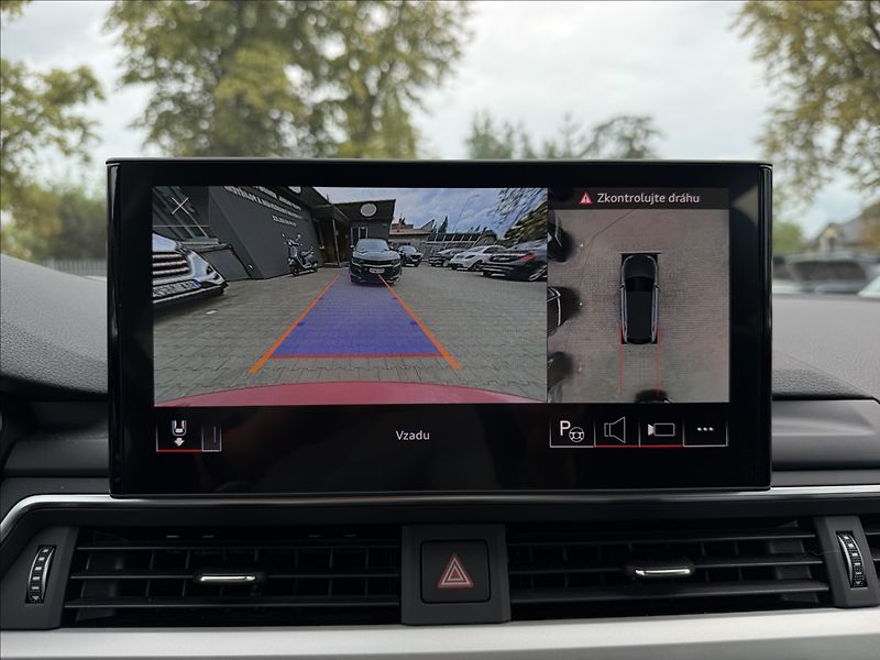 Audi A4 Avant 40 tdi quattro S-trinic - fotka 21 z 27