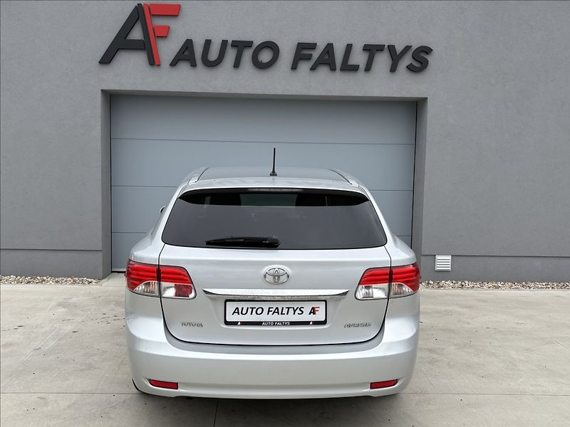 Toyota Avensis 1,8 VVT- i 108 KW AUTOMAT CZ - fotka 6 z 23
