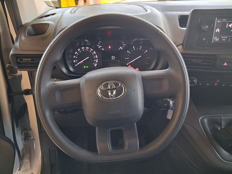 Toyota ProAce 1.5D 75kW 2024 - fotka 11 z 14
