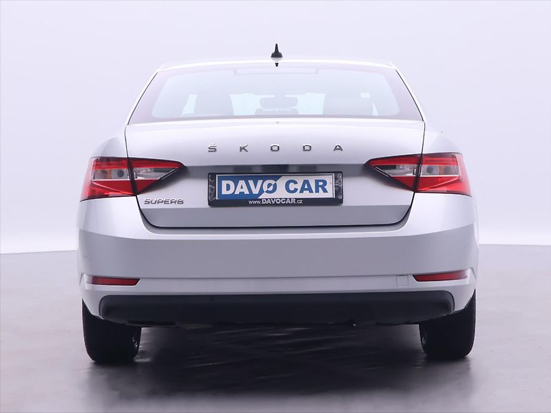 Škoda Superb 2,0 TDI DSG CZ Style 1.Maj DPH - fotka 6 z 30