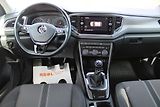 Volkswagen T-Roc (2018) 1.5 TSI KLIMA VÝHŘEV TEMPOMAT - náhled 15