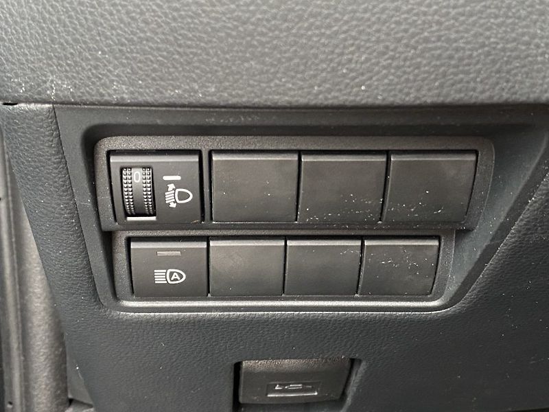 Toyota Yaris 1.5i, ČR-1m, StyleTech, záruka - fotka 15 z 16