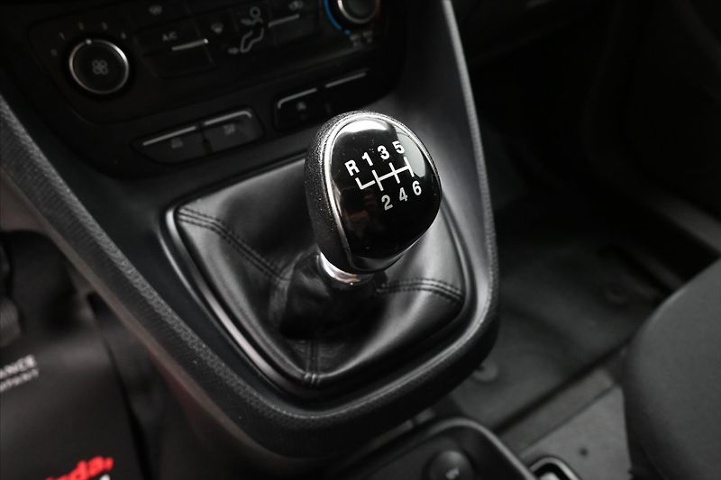 Ford Transit Connect 1,5 TDCI 76 kW Ecoblue Záruka - fotka 21 z 28